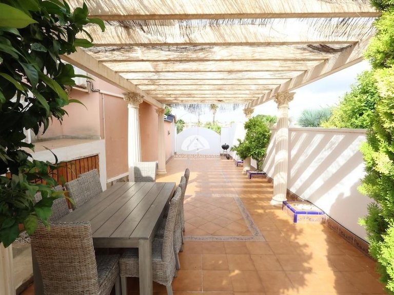 Town House for Sale in Doña Pepa Rojales - Ciudad Quesada, Alicante 4
