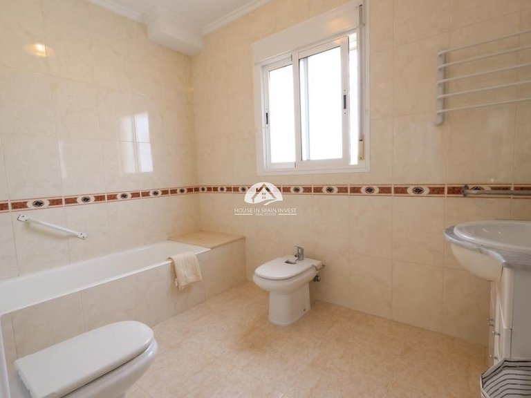 Town House for Sale in Doña Pepa Rojales - Ciudad Quesada, Alicante 19