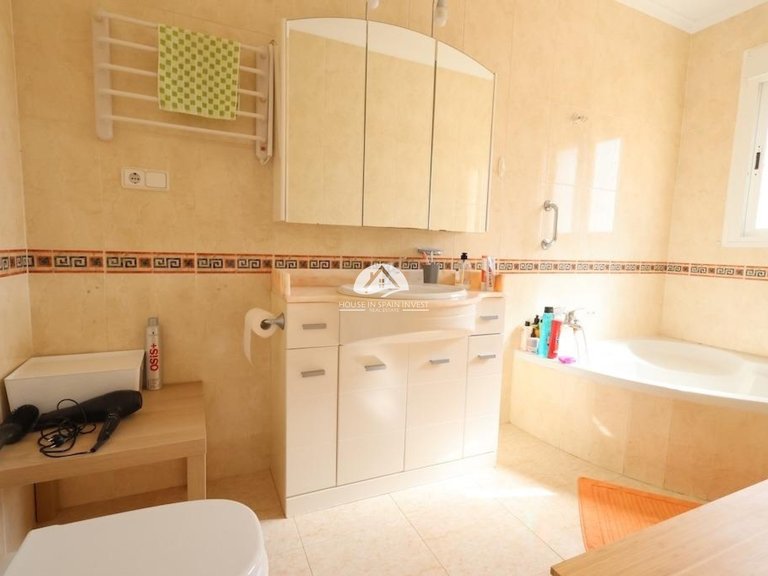 Town House for Sale in Doña Pepa Rojales - Ciudad Quesada, Alicante 20