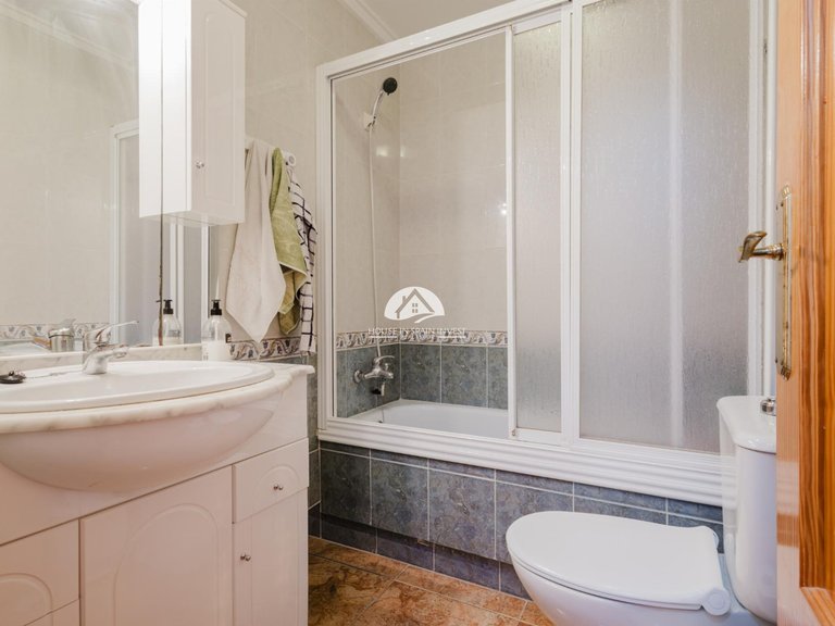 Apartment for Sale in El Acequion - Los Náufragos Torrevieja, Alicante 21