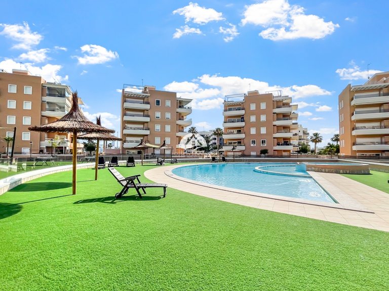 Apartment for Sale in Guardamar - El Raso Guardamar Del Segura, Alicante 1