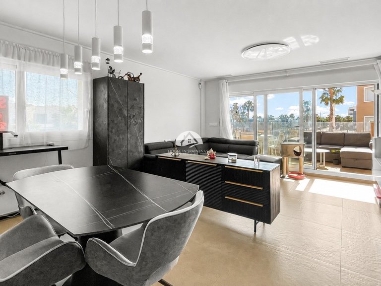 Apartment for Sale in Guardamar - El Raso Guardamar Del Segura, Alicante 3