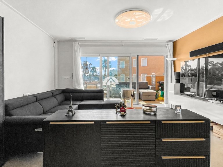 Apartment for Sale in Guardamar - El Raso Guardamar Del Segura, Alicante 4