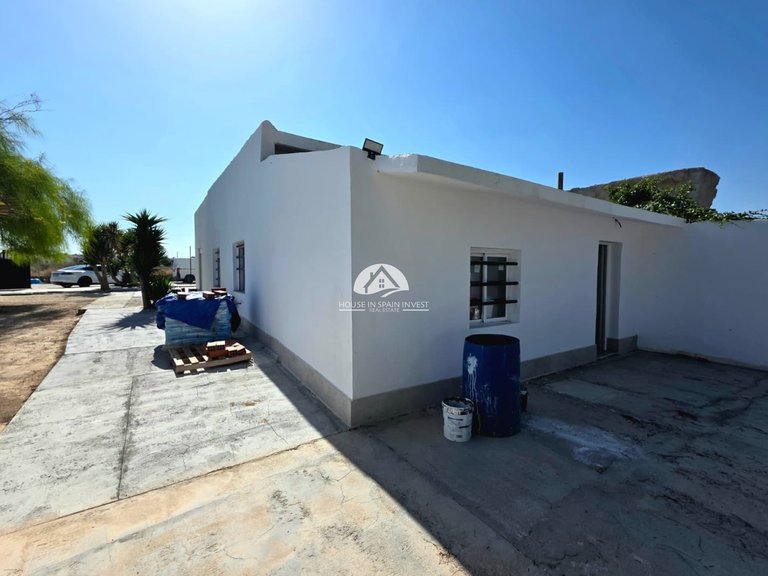 Villa for Sale in La Marina San Fulgencio, Alicante 2