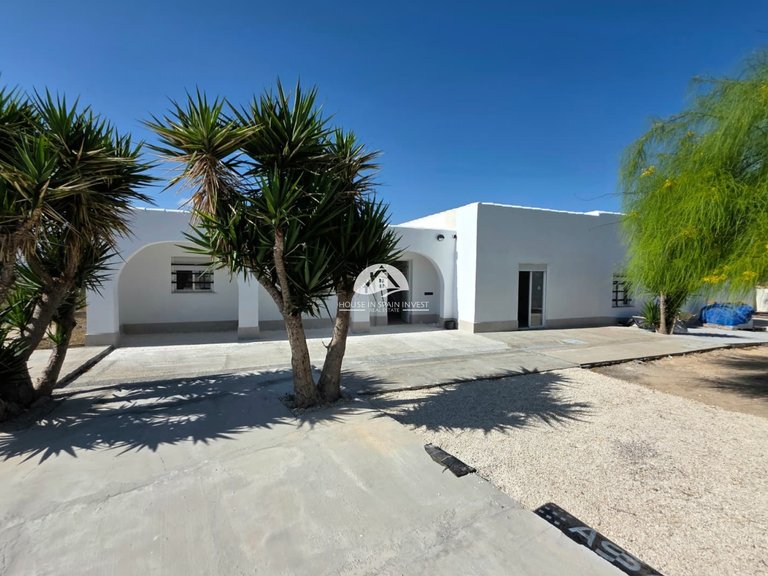 Villa for Sale in La Marina San Fulgencio, Alicante 6
