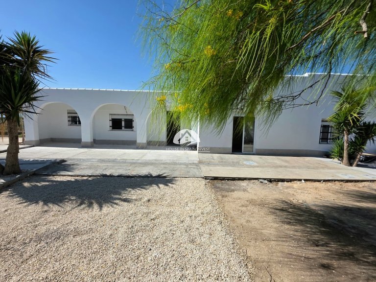 Villa for Sale in La Marina San Fulgencio, Alicante 7