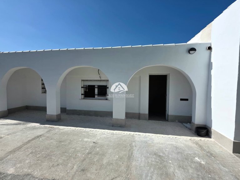 Villa for Sale in La Marina San Fulgencio, Alicante 8