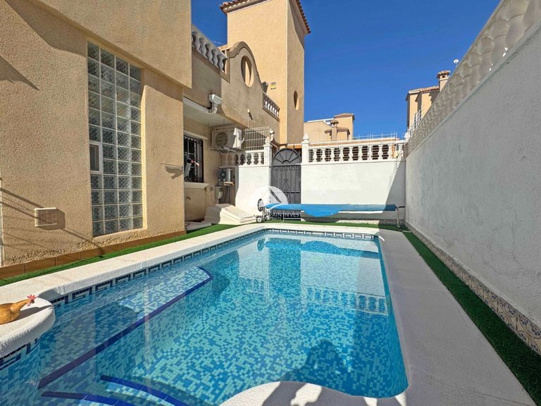 Town House for Sale in Villamartín - Las Filipinas Orihuela Costa, Alicante 2