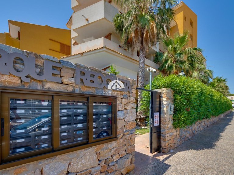 Apartment for Sale in Punta Prima Torrevieja, Alicante 33