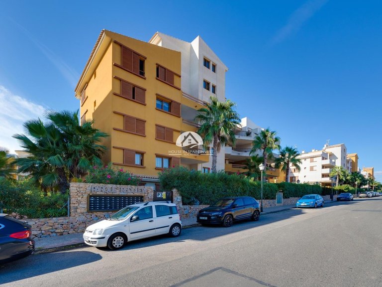 Apartment for Sale in Punta Prima Torrevieja, Alicante 43