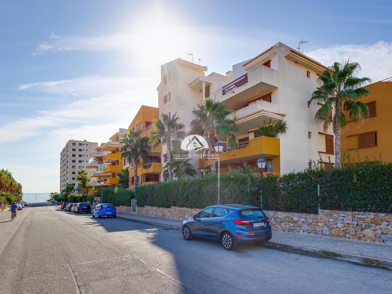 Apartment for Sale in Punta Prima Torrevieja, Alicante 44