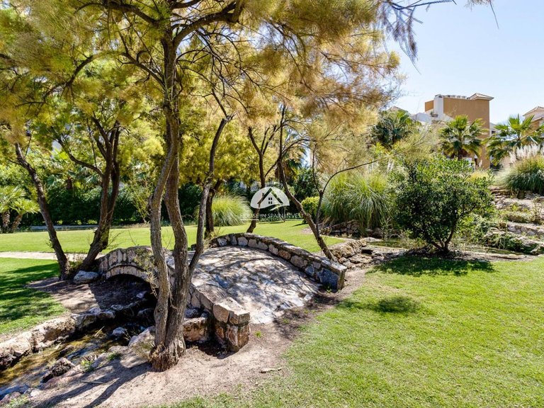 Apartment for Sale in Punta Prima Torrevieja, Alicante 48