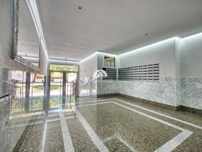 Apartment for Sale in El Acequion - Los Náufragos Torrevieja, Alicante 4
