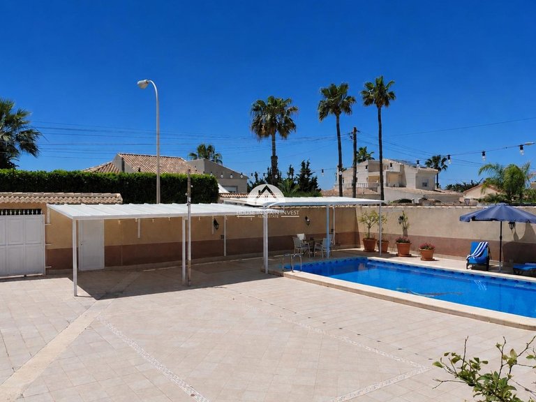 Villa for Sale in La Siesta - El Salado - Torreta Torrevieja, Alicante 34