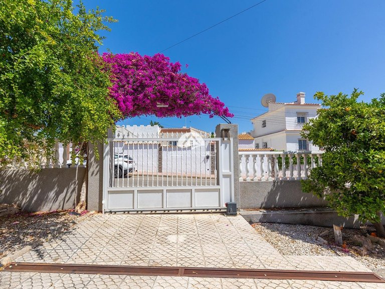 Villa for Sale in Rojales Rojales - Ciudad Quesada, Alicante 49