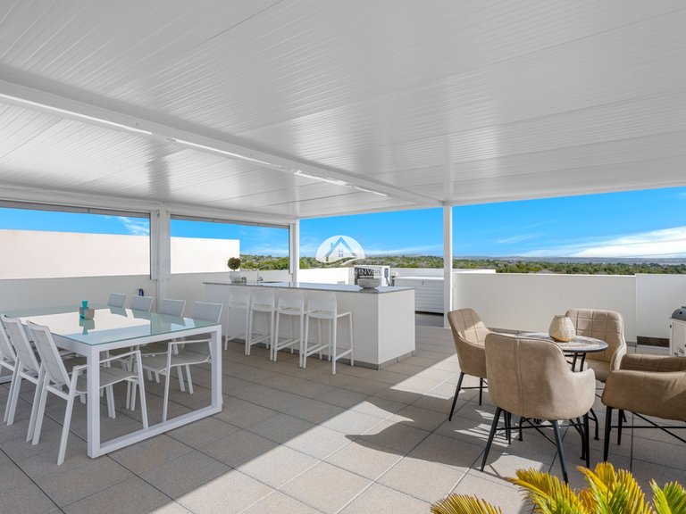 Villa for Sale in Villamartín - Las Filipinas Orihuela Costa, Alicante 10