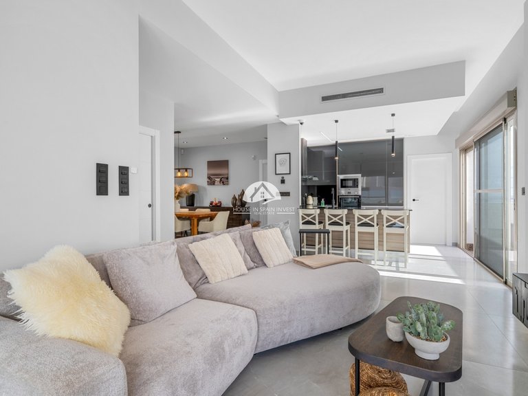 Villa for Sale in Villamartín - Las Filipinas Orihuela Costa, Alicante 16