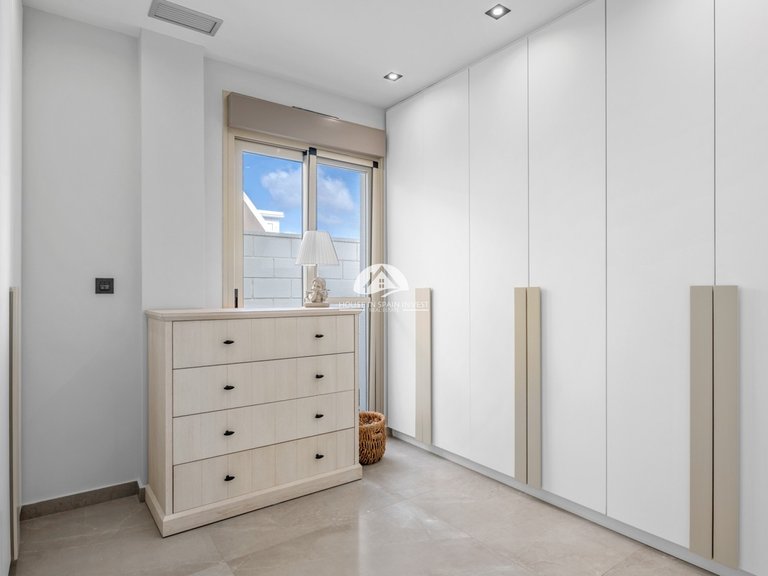 Villa for Sale in Villamartín - Las Filipinas Orihuela Costa, Alicante 25