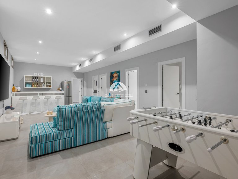 Villa for Sale in Villamartín - Las Filipinas Orihuela Costa, Alicante 27