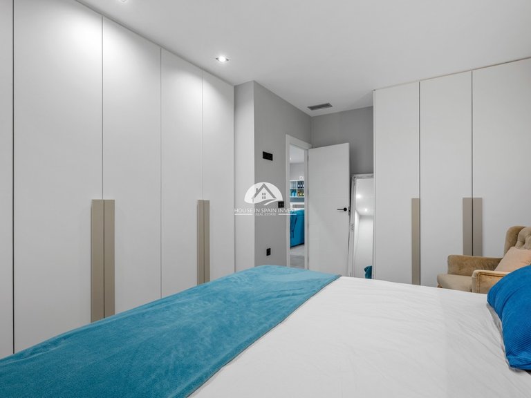 Villa for Sale in Villamartín - Las Filipinas Orihuela Costa, Alicante 31