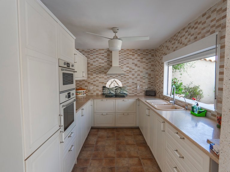Villa for Sale in Campo De Golf La Marquesa Rojales - Ciudad Quesada, Alicante 28