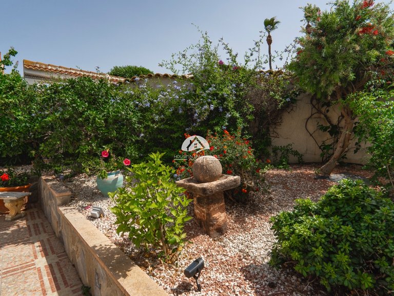 Villa for Sale in Campo De Golf La Marquesa Rojales - Ciudad Quesada, Alicante 36