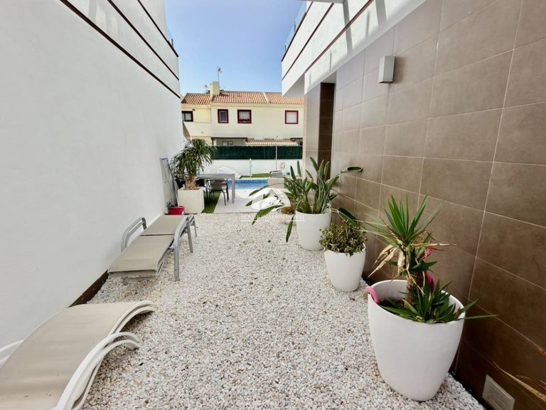 Villa for Sale in Ciudad Quesada Rojales - Ciudad Quesada, Alicante 12