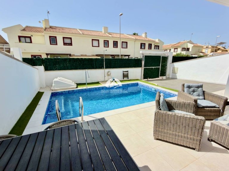 Villa for Sale in Ciudad Quesada Rojales - Ciudad Quesada, Alicante 13