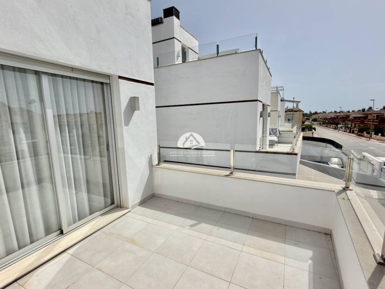 Villa for Sale in Ciudad Quesada Rojales - Ciudad Quesada, Alicante 21