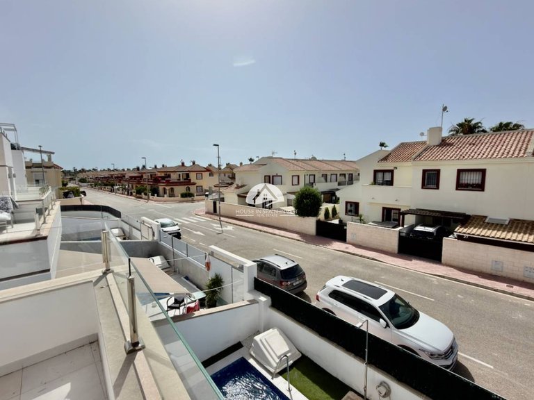 Villa for Sale in Ciudad Quesada Rojales - Ciudad Quesada, Alicante 22