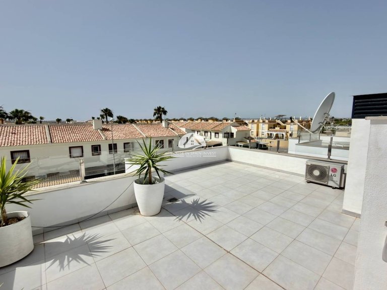 Villa for Sale in Ciudad Quesada Rojales - Ciudad Quesada, Alicante 23
