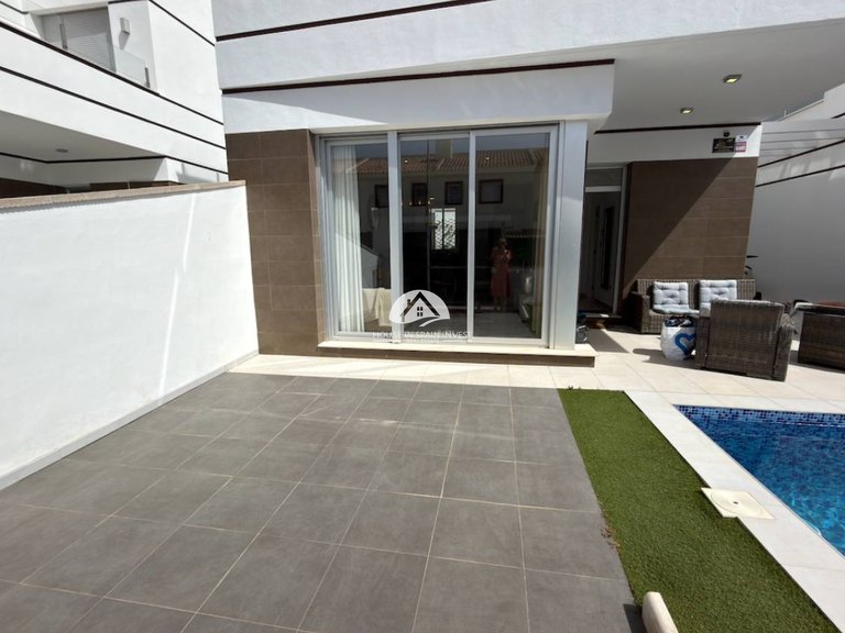 Villa for Sale in Ciudad Quesada Rojales - Ciudad Quesada, Alicante 25