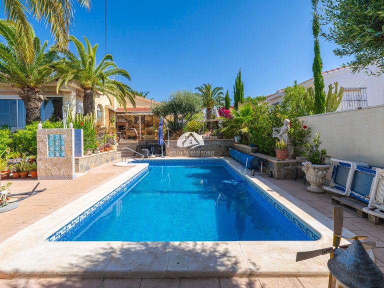 Villa for Sale in Rojales Rojales - Ciudad Quesada, Alicante 4