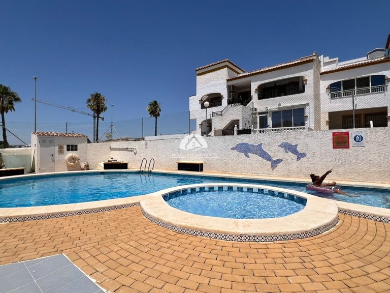 Apartment for Sale in Entre Naranjos - Vistabella Golf Vistabella Golf, Alicante 1