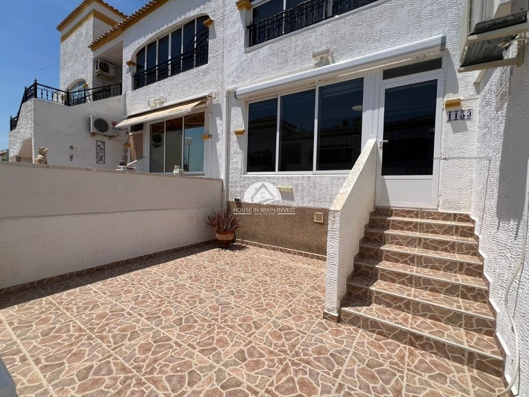 Apartment for Sale in Entre Naranjos - Vistabella Golf Vistabella Golf, Alicante 2