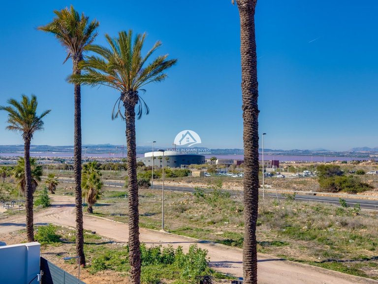 Villa for Sale in Parque Acuático - Sector 25 Torrevieja, Alicante 3