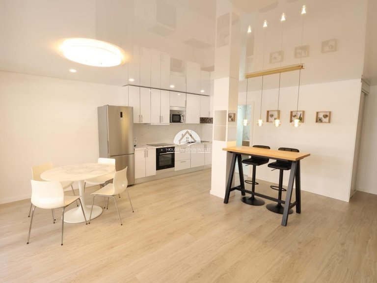 Apartment for Sale in El Acequion - Los Náufragos Torrevieja, Alicante 1