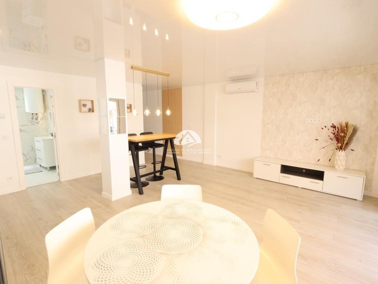 Apartment for Sale in El Acequion - Los Náufragos Torrevieja, Alicante 5