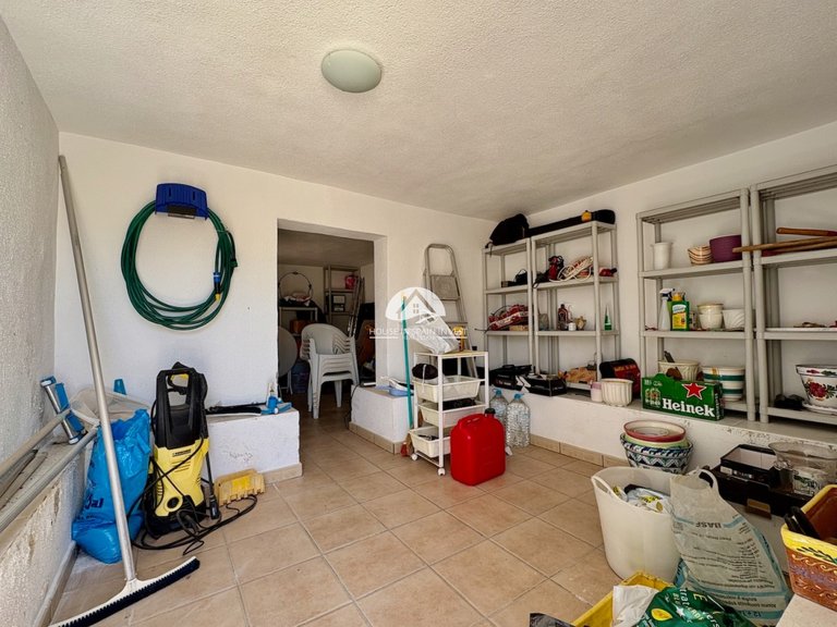 Villa for Sale in Villamartín - Las Filipinas Orihuela Costa, Alicante 4