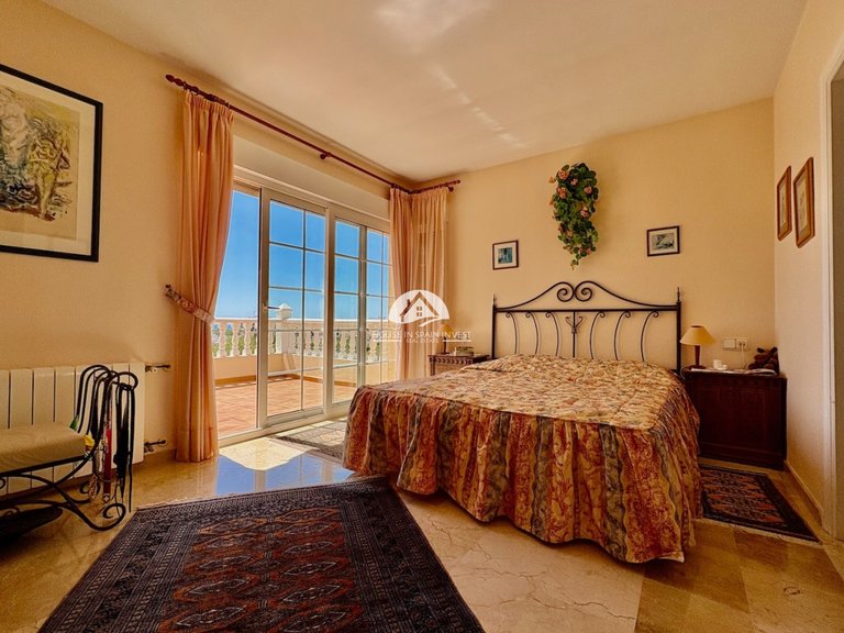 Villa for Sale in Villamartín - Las Filipinas Orihuela Costa, Alicante 23