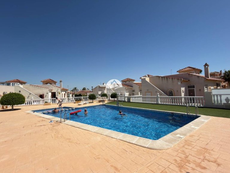 Villa for Sale in Lo Crispin Algorfa - La Finca Golf, Alicante 2
