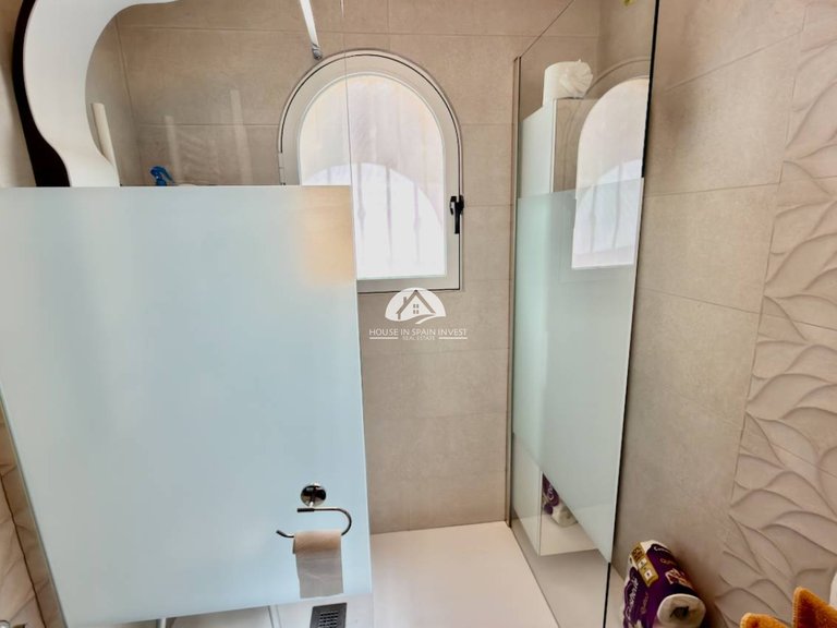 Villa for Sale in Lo Crispin Algorfa - La Finca Golf, Alicante 7