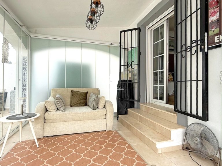 Villa for Sale in Villamartín - Las Filipinas Orihuela Costa, Alicante 16