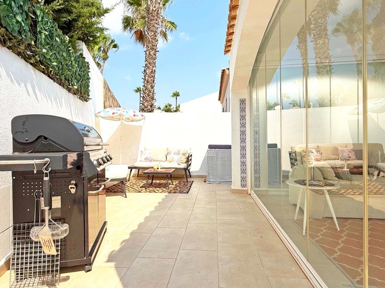 Villa for Sale in Villamartín - Las Filipinas Orihuela Costa, Alicante 29