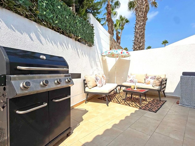 Villa for Sale in Villamartín - Las Filipinas Orihuela Costa, Alicante 36