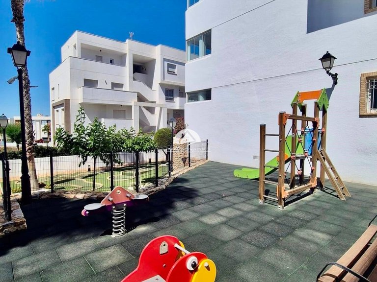 Apartment for Sale in Villamartín - Las Filipinas Orihuela Costa, Alicante 37