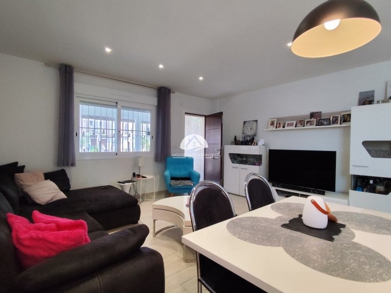 Corner Townhouse for Sale in Torrevieja Torrevieja, Alicante 6