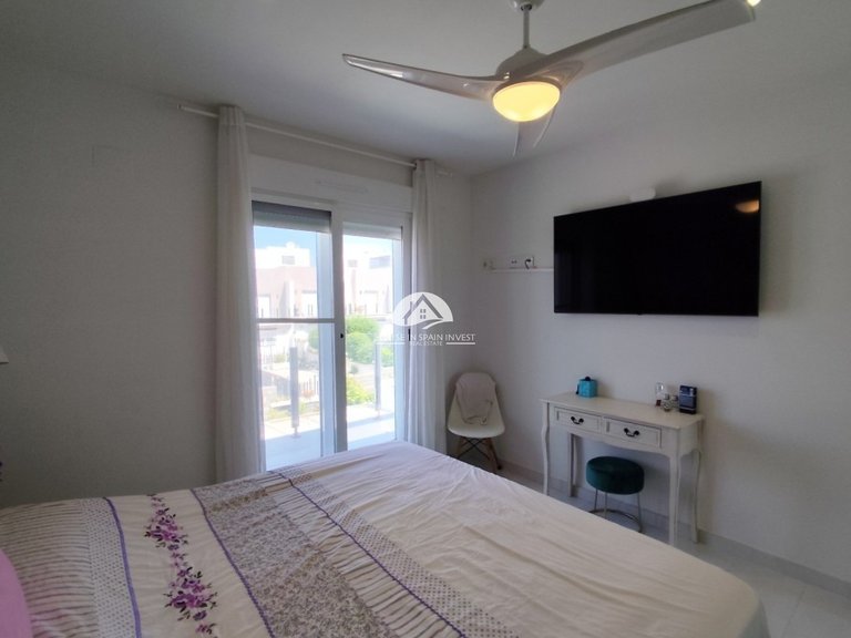 Corner Townhouse for Sale in Torrevieja Torrevieja, Alicante 18