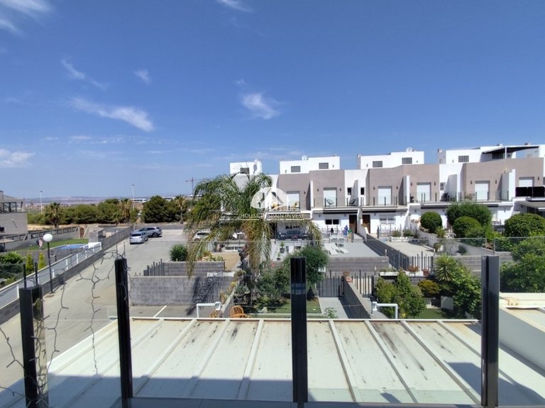Corner Townhouse for Sale in Torrevieja Torrevieja, Alicante 20