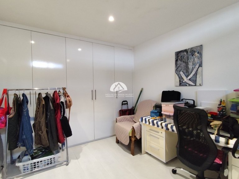 Corner Townhouse for Sale in Torrevieja Torrevieja, Alicante 35